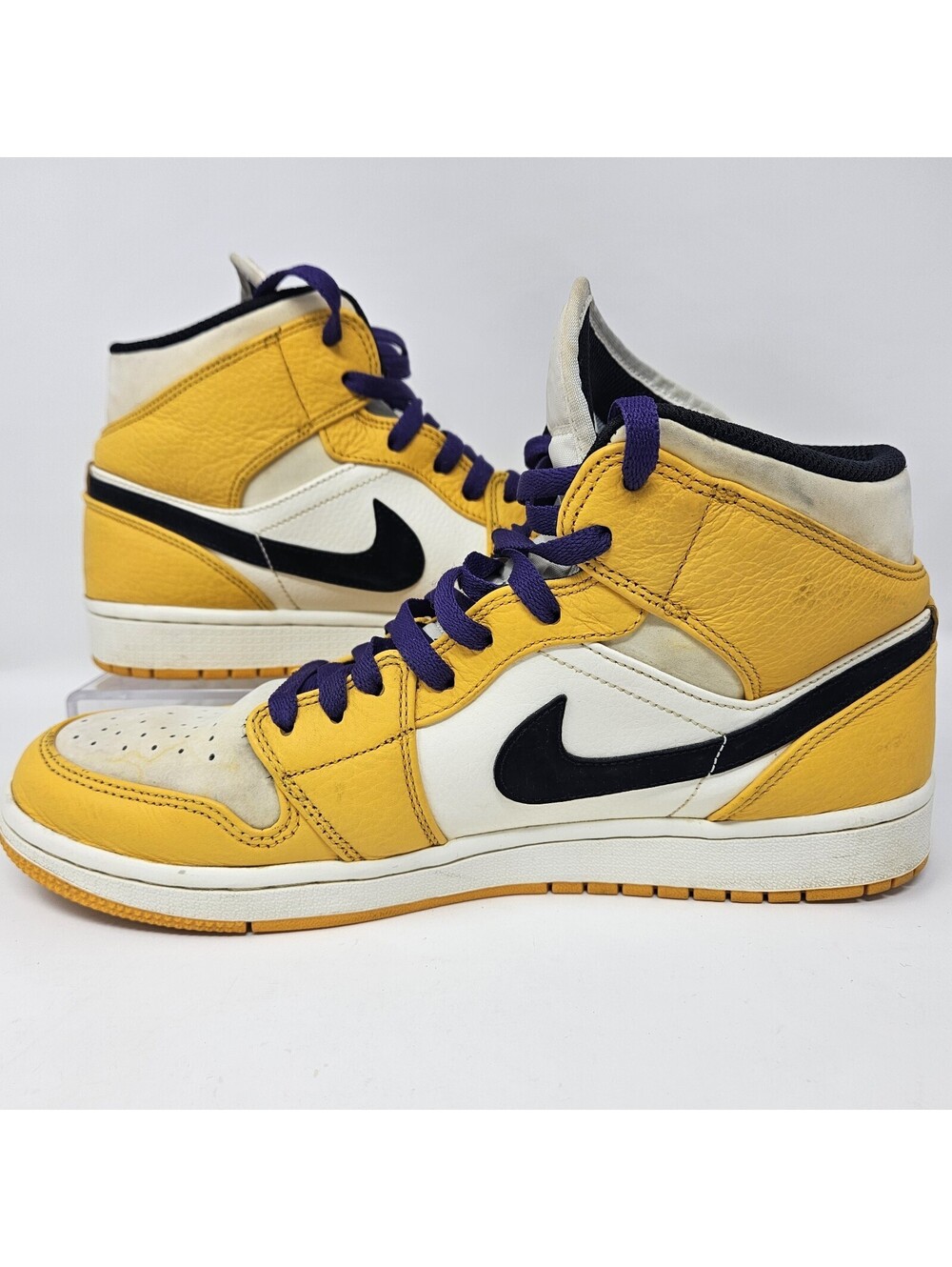 Pre-owned Sneakers Air Jordan Men's Shoe Size 10 852542-700 2018 Yellow & Black